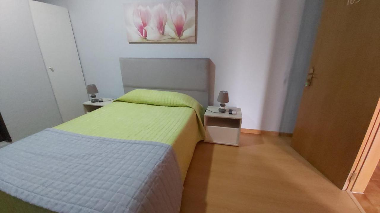 Residencial As Canarias Ponte de Sor Eksteriør billede